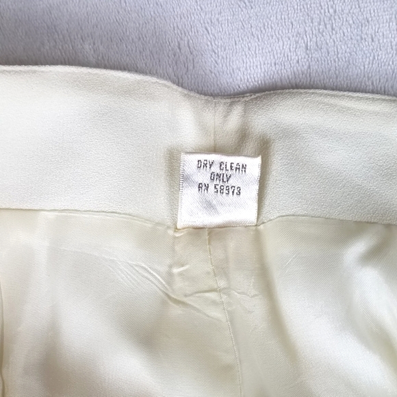 Double-Breasted Crop Jacket Suit - Picture 10 of 12